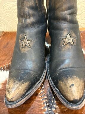 Free People Black Leather Ankle Booties with Star Accent size 8.5 by Mexicana
